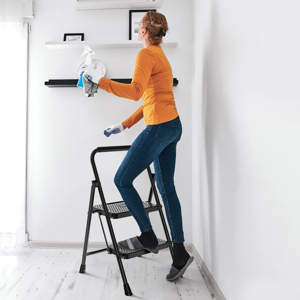 Two Step Ladder with Safety Lock F822