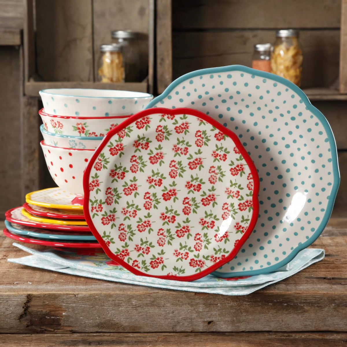 12-Piece Dinnerware Set R625061